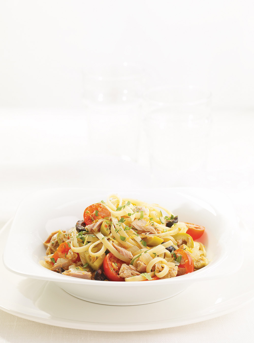 Linguini with Tuna and Olives